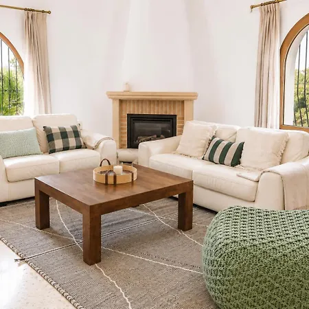 Mediterranean Villa, Private Pool , Chill-out , Bbq فيلة *